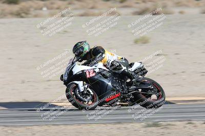 media/Nov-16-2025-Race Pace (Sun) [[8c5fa54630]]/Non Verified Riders (1st 20 Minutes)/4-Turn 16 (1116am)/